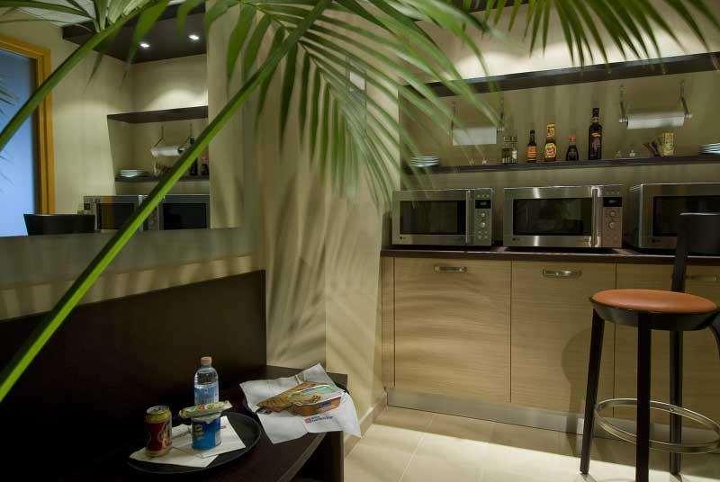 Hilton Garden Inn Rome Airport Fiumicino Restoran foto