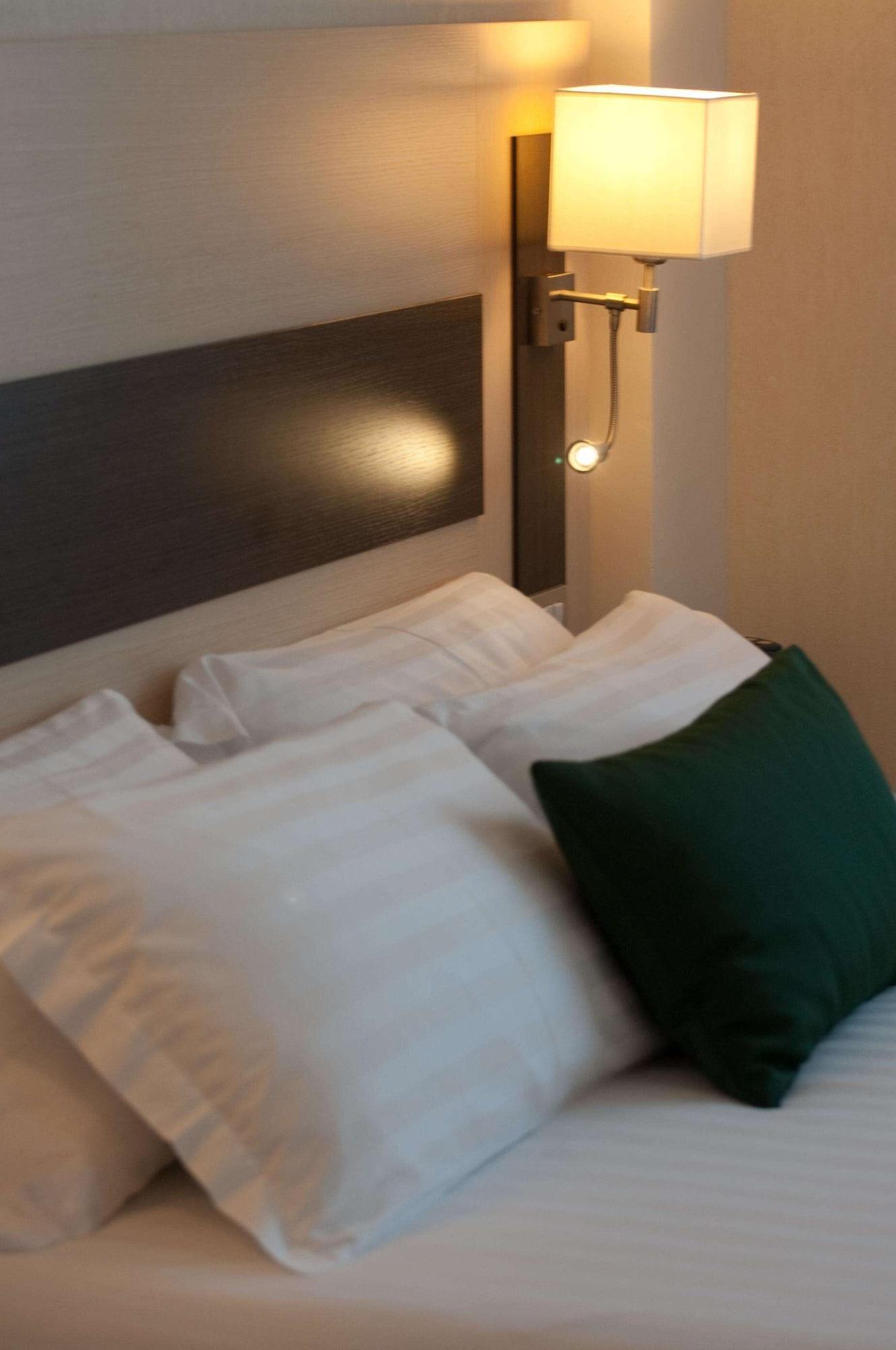 Hilton Garden Inn Rome Airport Fiumicino Bagian luar foto