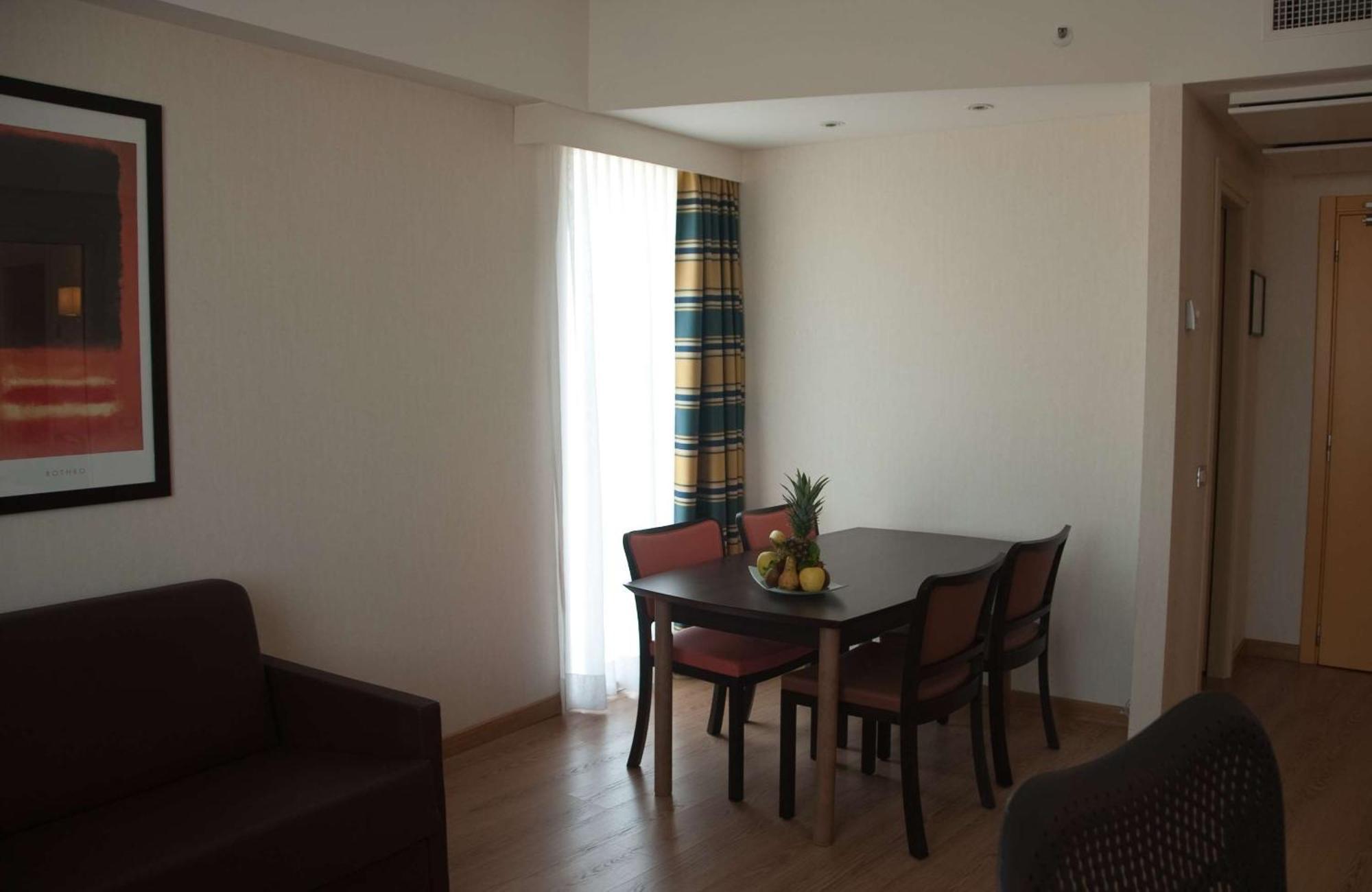 Hilton Garden Inn Rome Airport Fiumicino Bagian luar foto