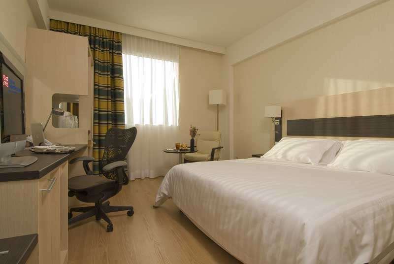 Hilton Garden Inn Rome Airport Fiumicino Ruang foto