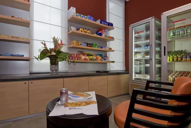 Hilton Garden Inn Rome Airport Fiumicino Restoran foto